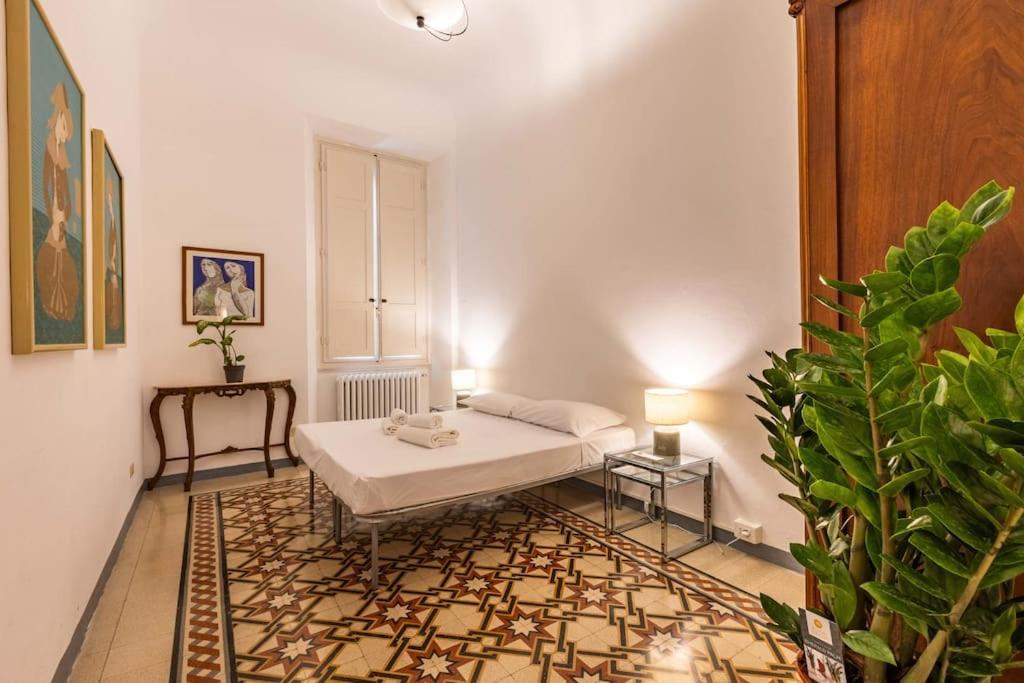 Academia Of Davide Spacious Apartment Florencia Exterior foto