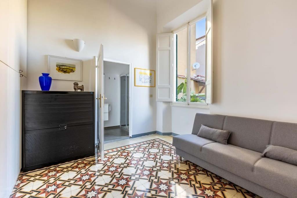 Academia Of Davide Spacious Apartment Florencia Exterior foto