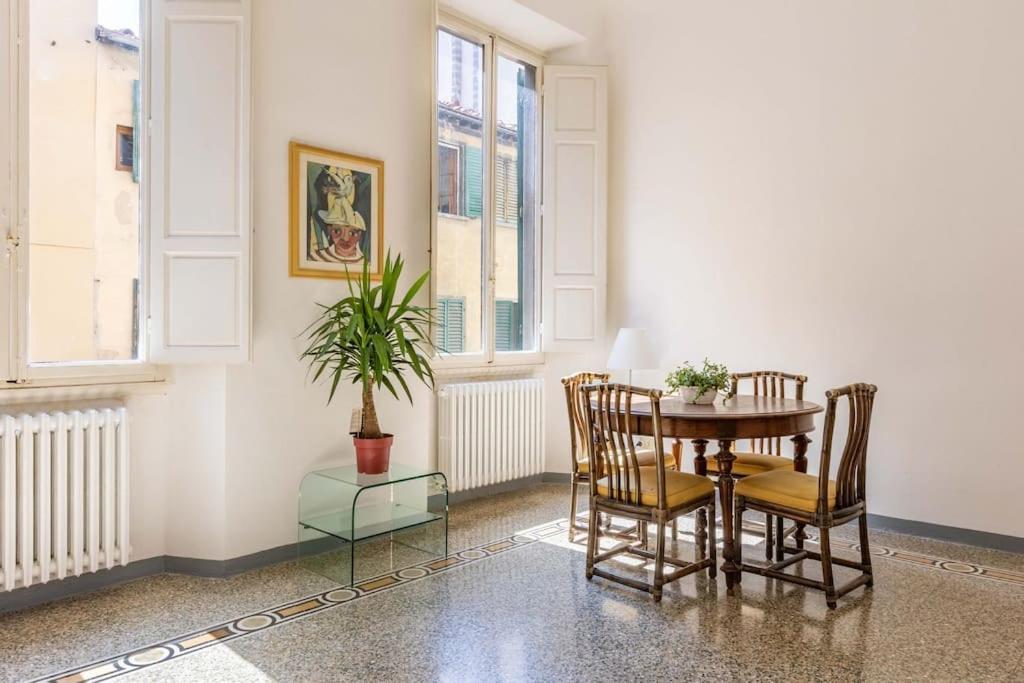 Academia Of Davide Spacious Apartment Florencia Exterior foto